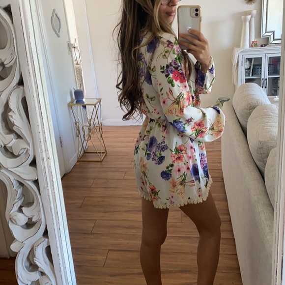 🪞 dreamy statement sleeve romper - Picture 4 of 10